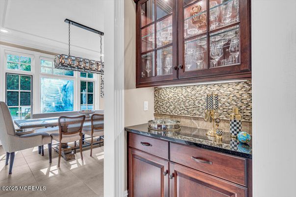 Dining room, Interior, Pendant Lights, Recessed Lighting