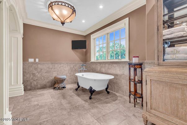 Bathroom, Free Standing Baths, Interior, Recessed Lighting