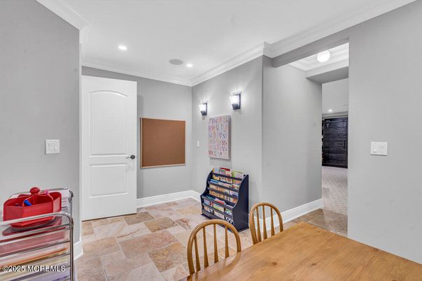 Dining room, Interior, Recessed Lighting