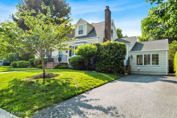 Backyard, Exterior, Facade, Cape Cod