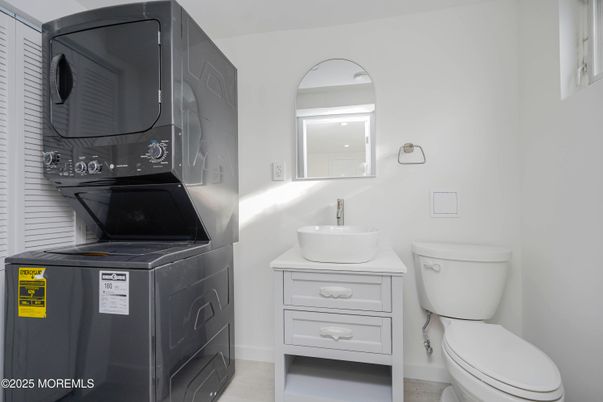 Bathroom, Interior, Utility Closets, Washer