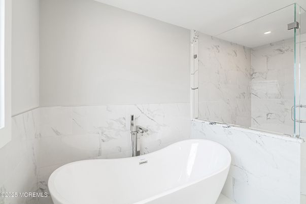 Bathroom, Free Standing Baths, Interior, Marble Walls, Recessed Lighting