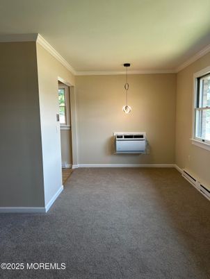 Empty room, Interior, Pendant Lights