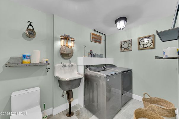 Interior, Washer