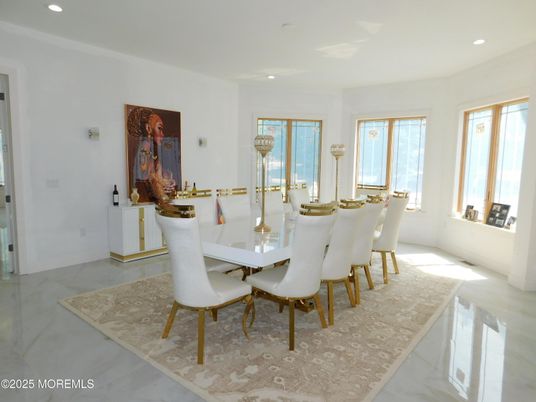 Dining room, Interior, Recessed Lighting