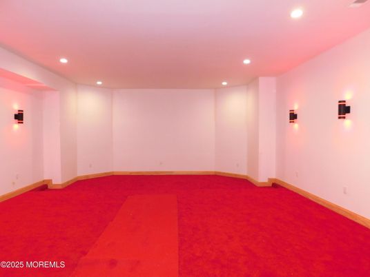Empty room, Interior, Recessed Lighting