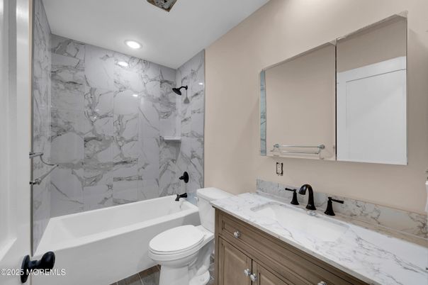 Bathroom, Interior, Marble Walls, Recessed Lighting