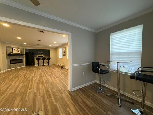 Interior, Recessed Lighting, Wood Texture Flooring
