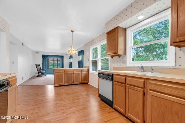 Interior, Kitchen, Pendant Lights, Recessed Lighting, Wood Texture Flooring