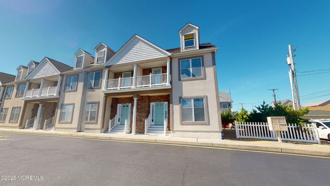 Exterior, Facade, Brick Facade, French Provincial