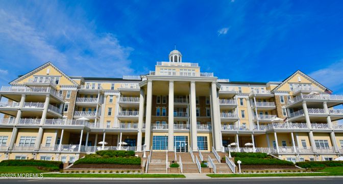 Exterior, Facade, Condo Building