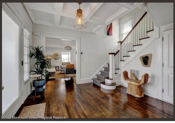 Interior, Pendant Lights, Wood Texture Flooring