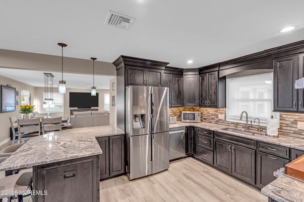 Dining room, Interior, Kitchen, Pendant Lights, Recessed Lighting, Wood Texture Flooring