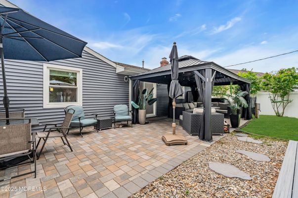 Exterior, Hot Tub