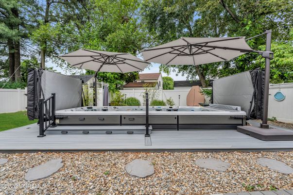 Exterior, Hot Tub
