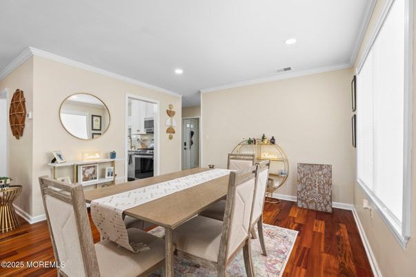 Dining room, Fireplace, Interior, Recessed Lighting, Wood Texture Flooring