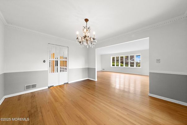 Chandelier, Empty room, Interior, Wood Texture Flooring