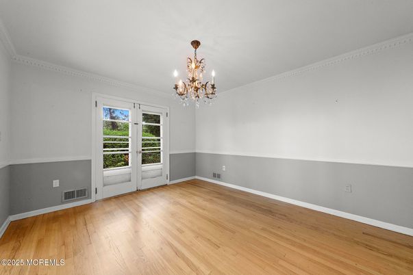 Chandelier, Empty room, Interior, Wood Texture Flooring