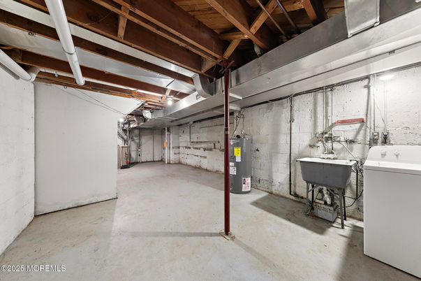 Interior, Stone Walls, Washer, Wooden Beams