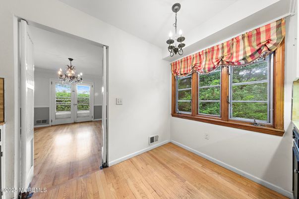 Chandelier, Empty room, Interior, Pendant Lights, Wood Texture Flooring