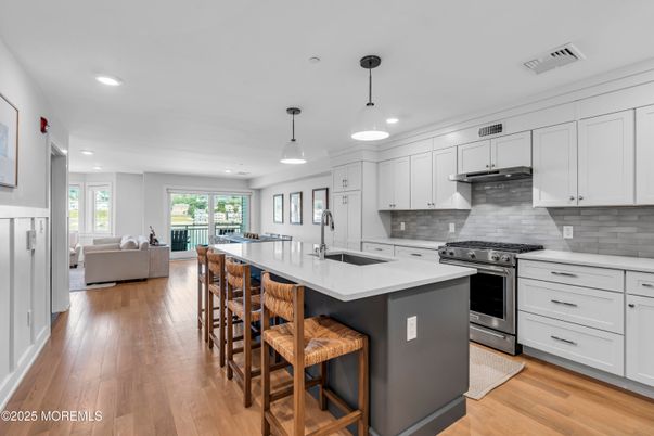 Interior, Kitchen, Living room, Pendant Lights, Recessed Lighting, Stainless Steel Appliances, Wood Texture Flooring