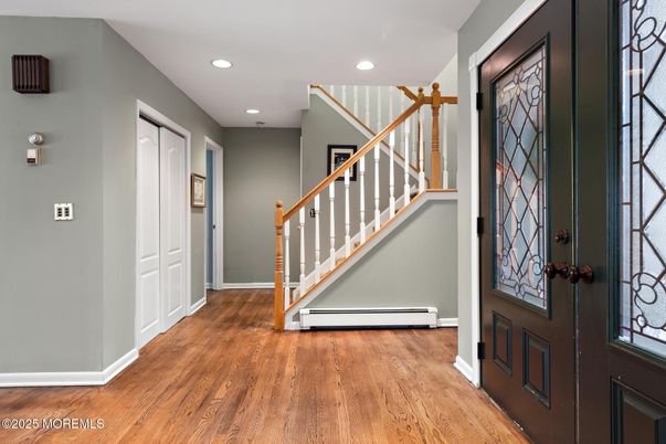 Interior, Recessed Lighting, Wood Texture Flooring