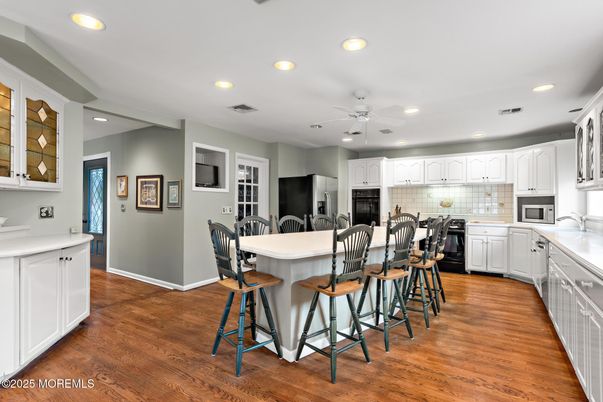 Dining room, Interior, Kitchen, Recessed Lighting, Wood Texture Flooring