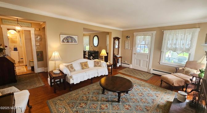 Interior, Living room, Pendant Lights, Wood Texture Flooring