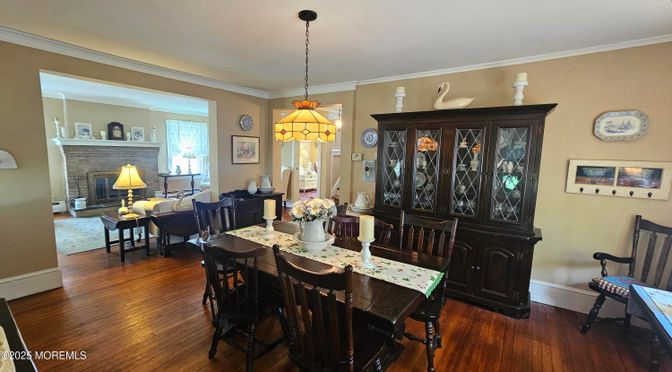 Dining room, Fireplace, Interior, Pendant Lights, Wood Texture Flooring