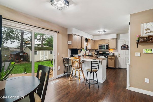Dining room, Interior, Kitchen, Stainless Steel Appliances, Wood Texture Flooring