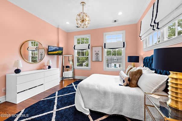 Bedroom, Interior, Pendant Lights, Recessed Lighting, Wood Texture Flooring