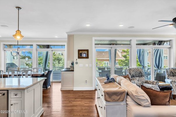 Dining room, Interior, Living room, Pendant Lights, Recessed Lighting, Wood Texture Flooring