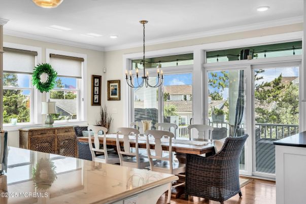 Chandelier, Dining room, Interior, Recessed Lighting, Wood Texture Flooring