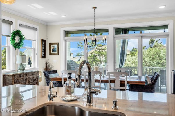 Chandelier, Dining room, Interior, Recessed Lighting, Water