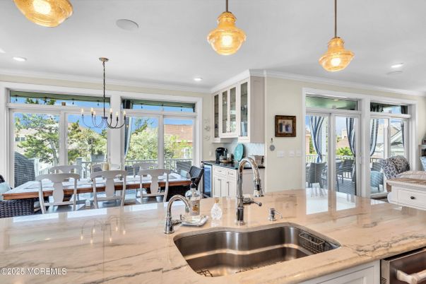Chandelier, Dining room, Interior, Kitchen, Pendant Lights, Recessed Lighting