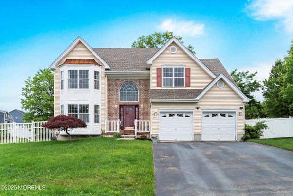 Attached, Exterior, Facade, Brick Facade, Farmhouse