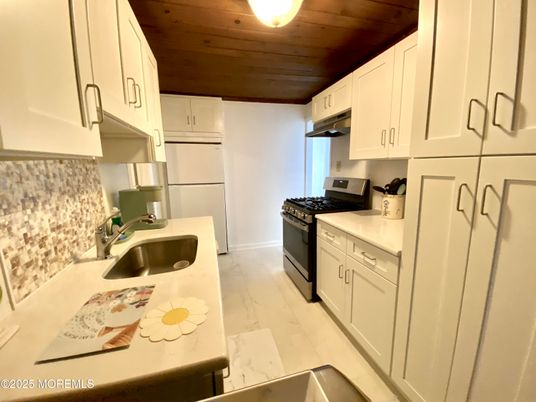 Interior, Kitchen, Marble, Wooden Ceilings, Wood Texture Flooring