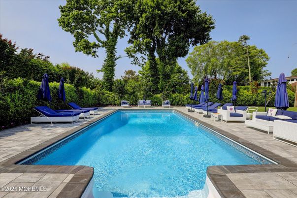 Exterior, Playground, Pool