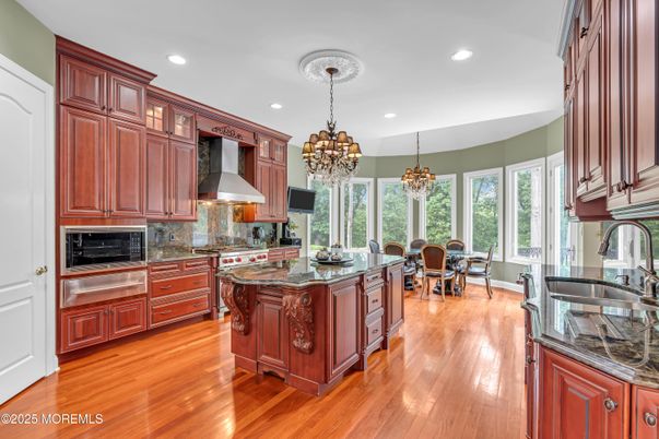 Chandelier, Dining room, Interior, Kitchen, Pendant Lights, Recessed Lighting, Wood Texture Flooring