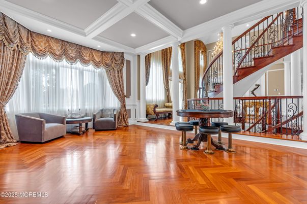Interior, Recessed Lighting, Wood Texture Flooring