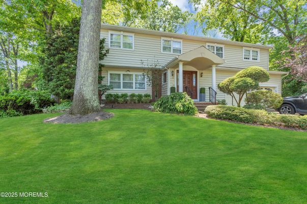 Attached, Exterior, Facade, Raised Ranch