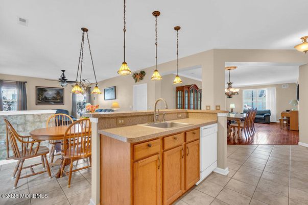Chandelier, Dining room, Interior, Kitchen, Pendant Lights, Wood Texture Flooring
