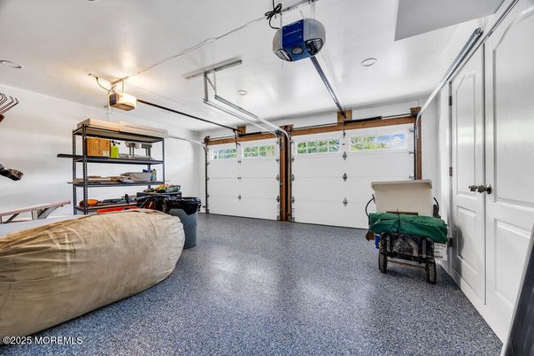Garage, Interior