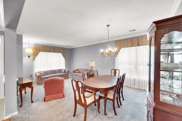 Chandelier, Dining room, Interior, Living room