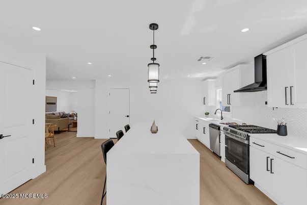 Interior, Kitchen, Pendant Lights, Recessed Lighting, Wood Texture Flooring