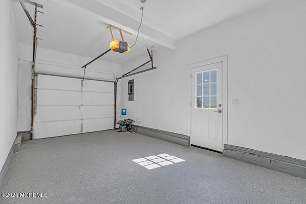 Garage, Interior
