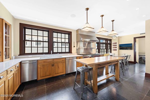 Dining room, Interior, Kitchen, Pendant Lights, Recessed Lighting, Stainless Steel Appliances