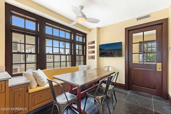 Dining room, Interior