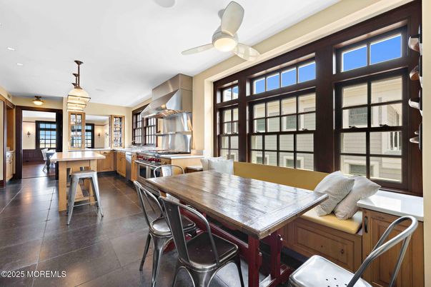 Dining room, Interior, Kitchen, Pendant Lights, Recessed Lighting, Stainless Steel Appliances