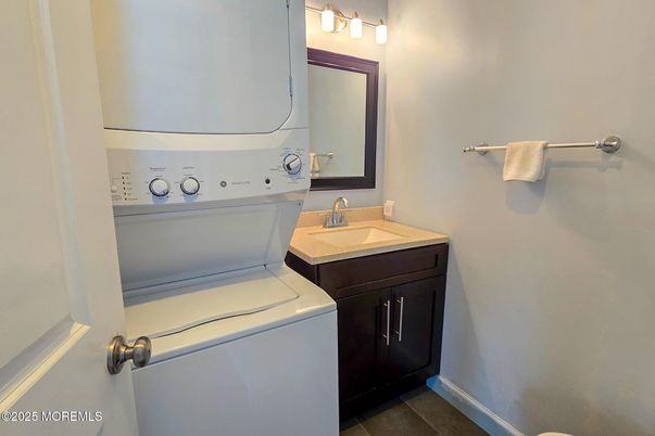Bathroom, Interior, Utility Closets, Washer